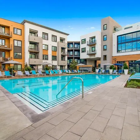 Global Luxury Suites In Menlo Park